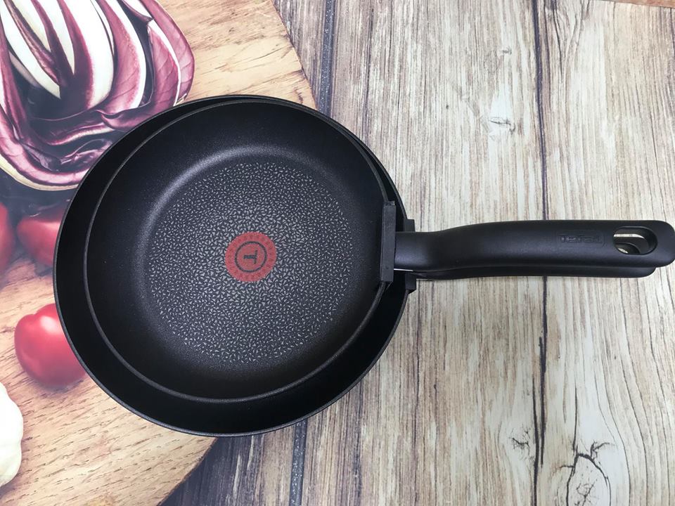 CHẢO TEFAL HARD TITANIUM 24 CM 2 CHẢO TEFAL HARD TITANIUM 24 CM
