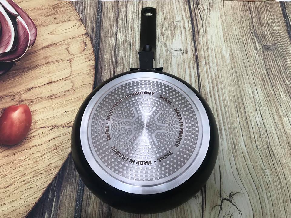CHẢO TEFAL HARD TITANIUM 24 CM 3 CHẢO TEFAL HARD TITANIUM 24 CM