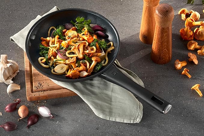 Chảo chống dính ZWILLING Shine 20 cm