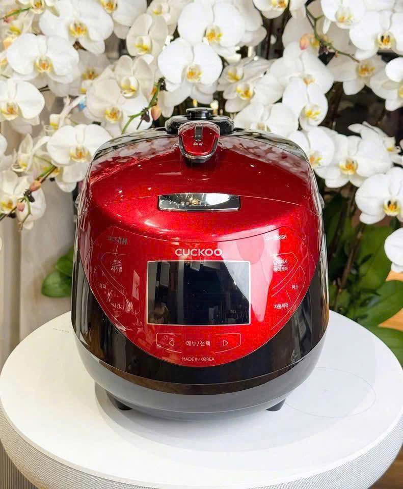 NỒI CƠM ĐIỆN CAO TẦN ÁP SUẤT CUCKOO CRP-HPF0668SH 1.08L