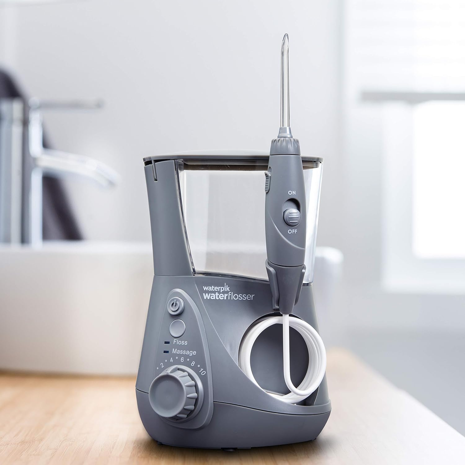 TĂM NƯỚC CẮM ĐIỆN CHUYÊN NGHIỆP WATERPIK ULTRA WF-667EU MÀU XÁM