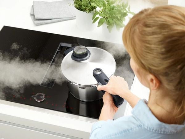 noi-ap-suat-nau-bep-tu-fissler-vitavit-premium-4.5l-22cm_feac5b7733d14c42a6d36f3dc0612f03_grande
