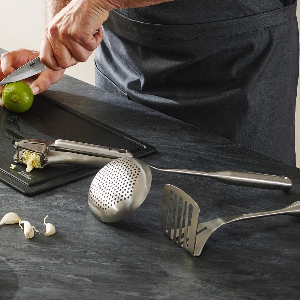 4009209417196_Fissler_Essential_Schaumloffel_mood_image_01.webp
