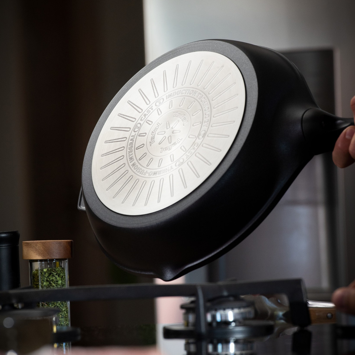 chao-tefal-robusto-e2490244-20cm-13.jpg