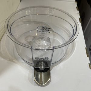 BÂU NHỰA HỨNG NƯỚC MÁY VẮT CAM CASO CP330 PRO